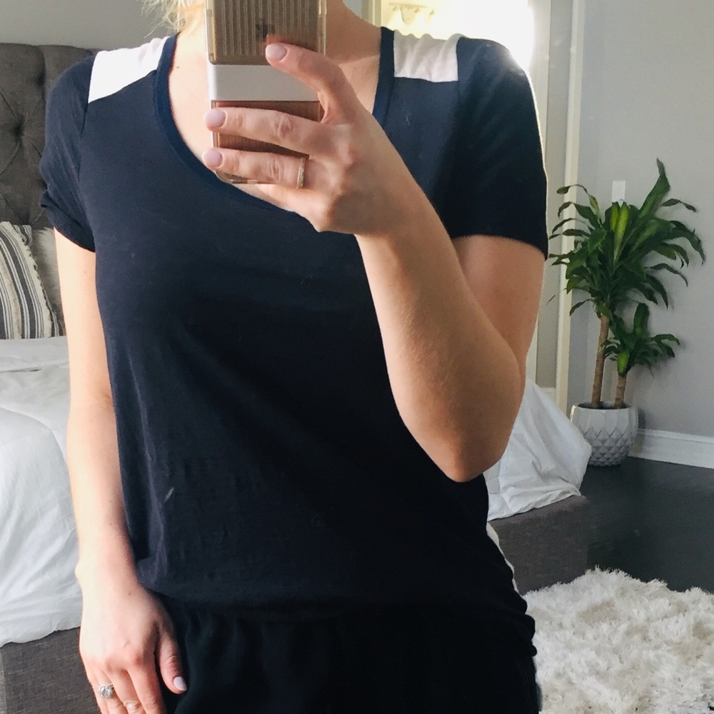Vince xs two tone t-shirt